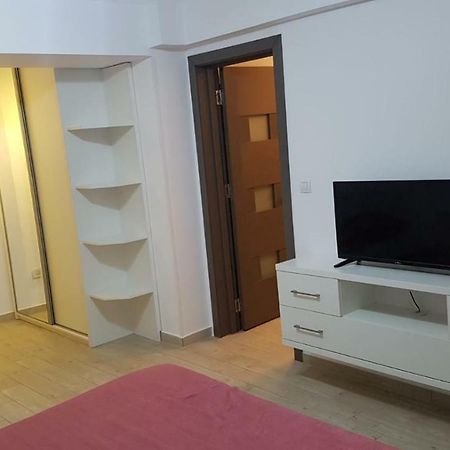 Tina Apartament 2 Craiova Esterno foto